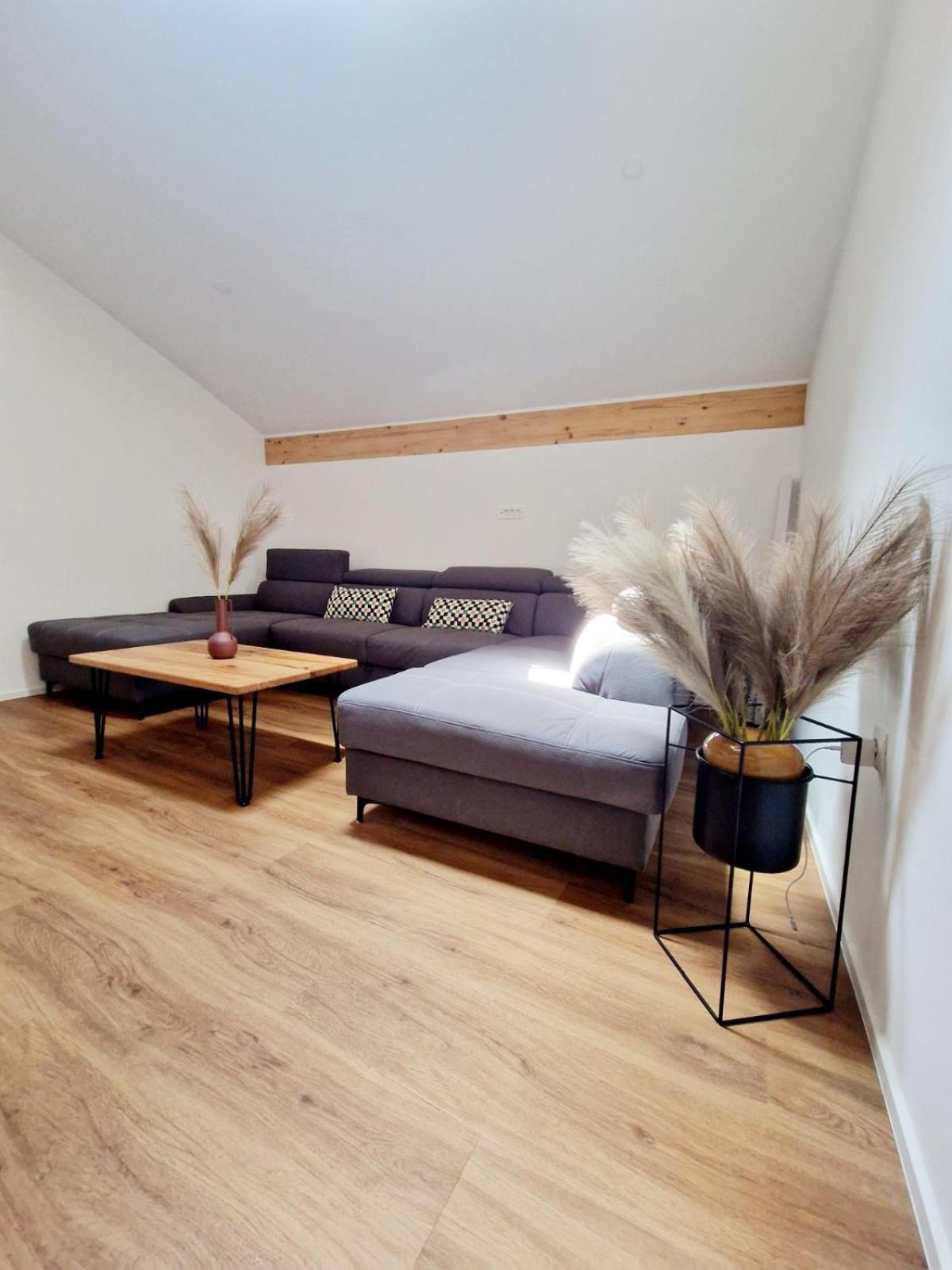 Ferienwohnung Pirana Exterior foto